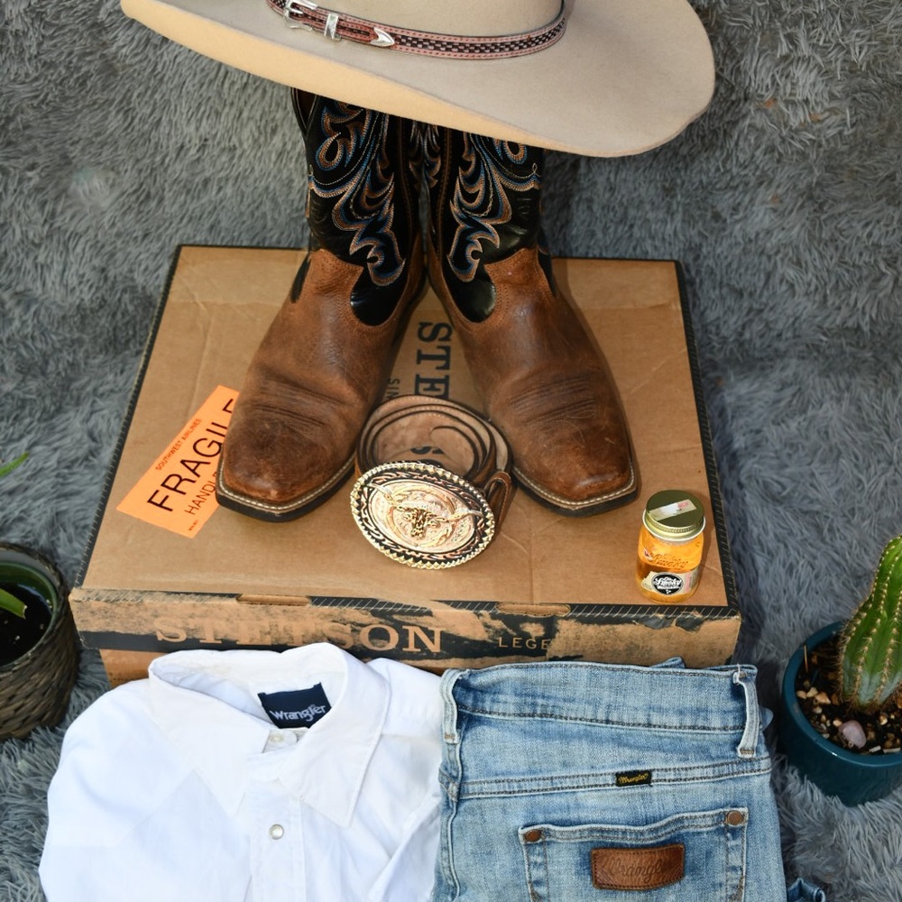 Western Bundle - Picture 6 of 7